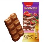 Шоколад молочный с клубничной начинкой