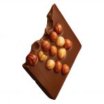 Шоколад молочный с цельным фундуком BIG SIZE